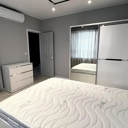 Luxury In 1 부르가스
